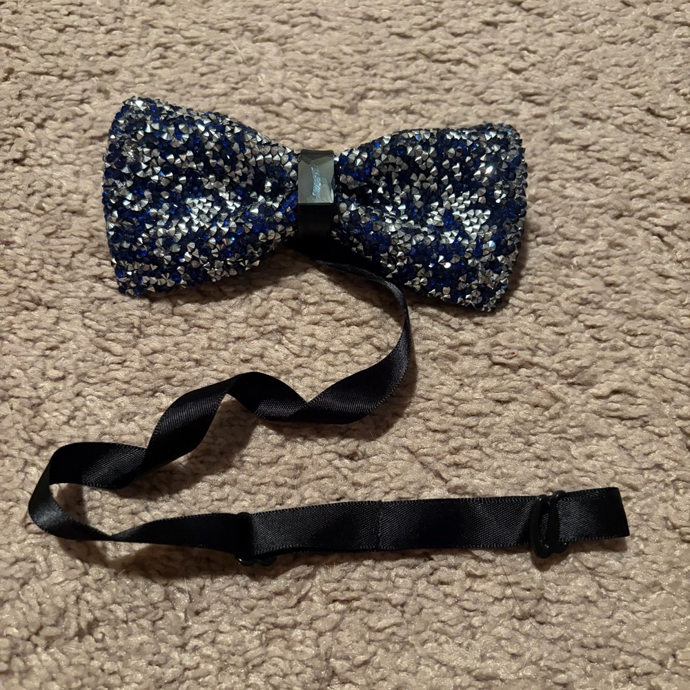 Sparkling Navy and Silver Sequin Bow Tie